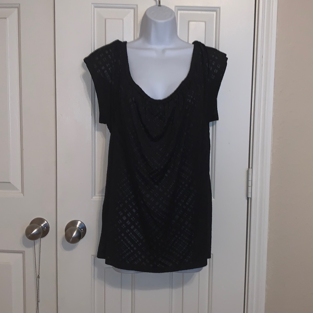 Black M express shirt